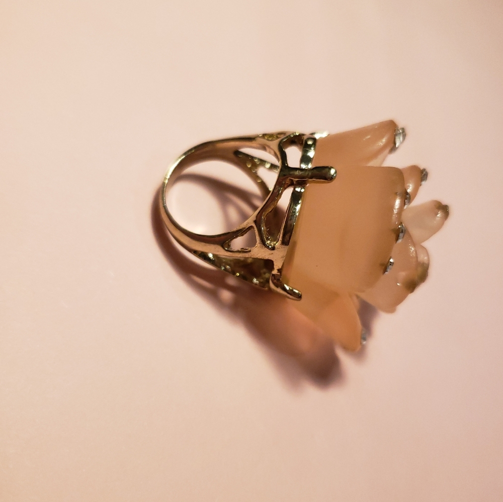 Flower Ring - Picture 2 of 2